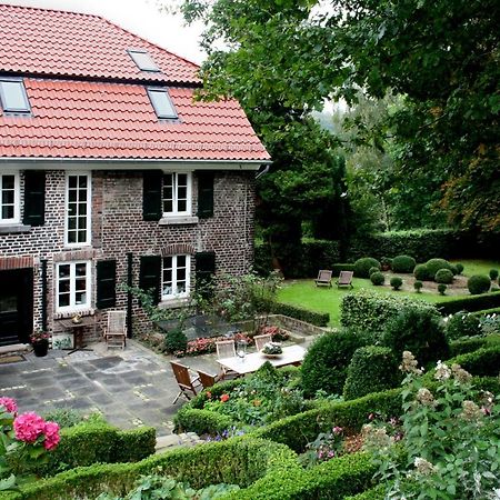 Landhaus In Idyllischer, Ruhiger Lage Und Flughafennaehe Ράτινγκεν Εξωτερικό φωτογραφία